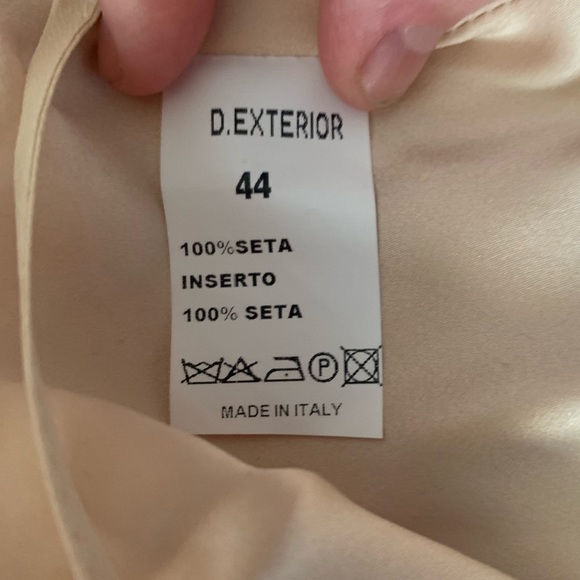 D. Exterior size 44/ Medium 100% Silk Spaghetti Strap Tank - Picture 4 of 4